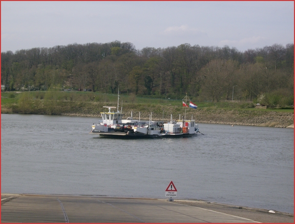 717c 041 Rhine side views Sunday Trip 018 Wageningen Ferry across Rijn